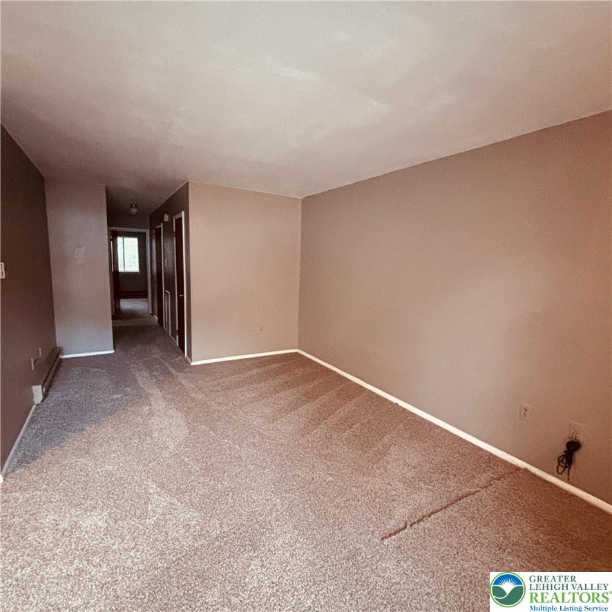 1327 Howard South