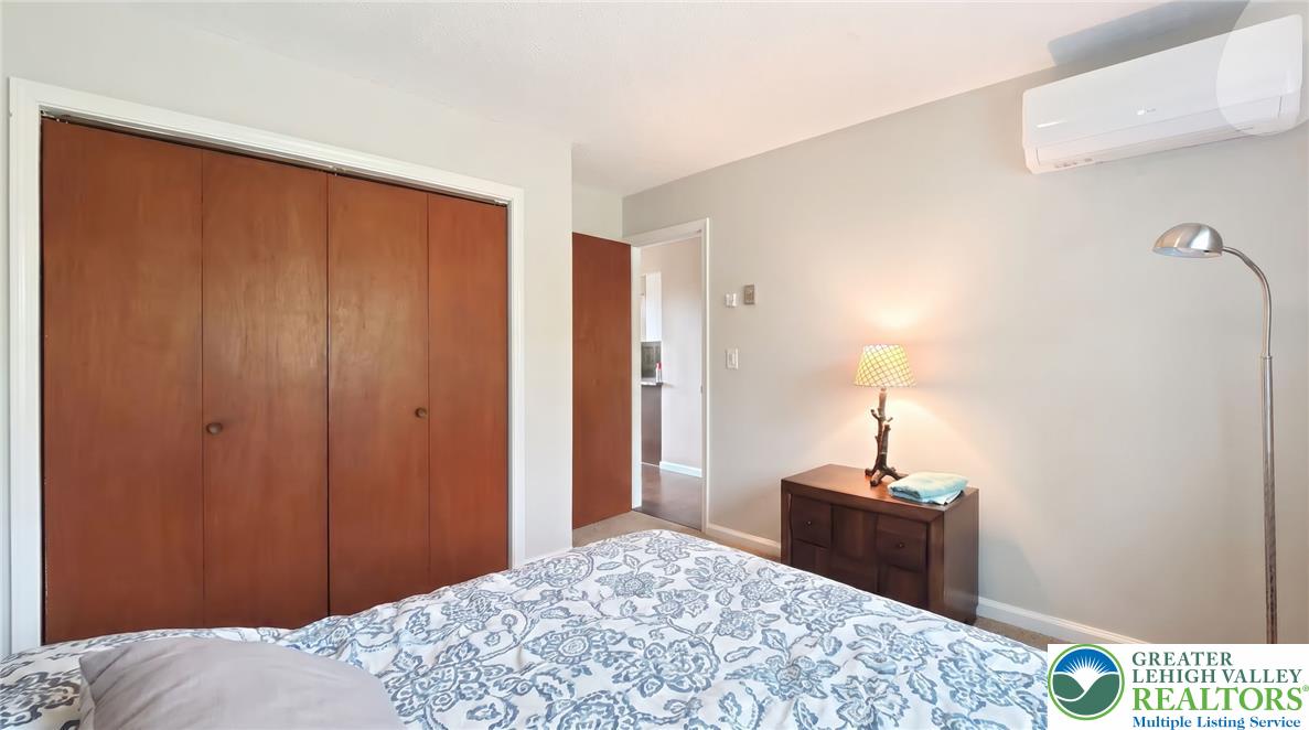 1605 Ridgeview