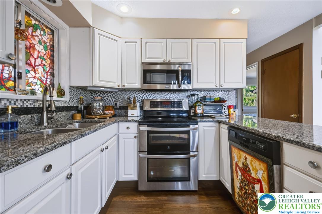 1605 Ridgeview