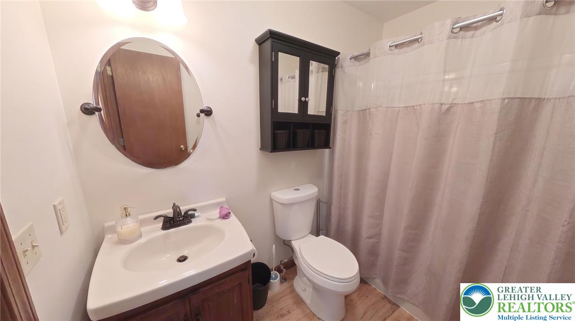 1605 Ridgeview