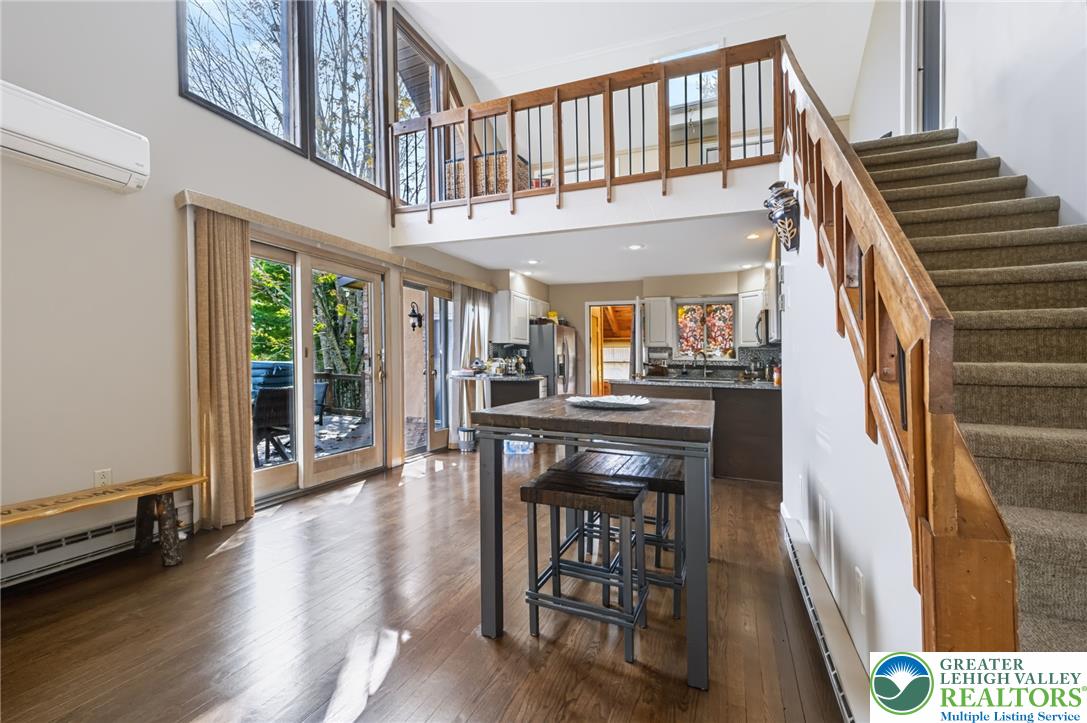 1605 Ridgeview