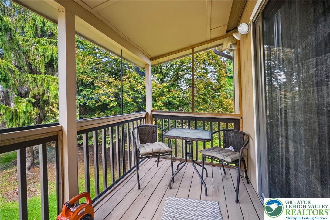 1605 Ridgeview