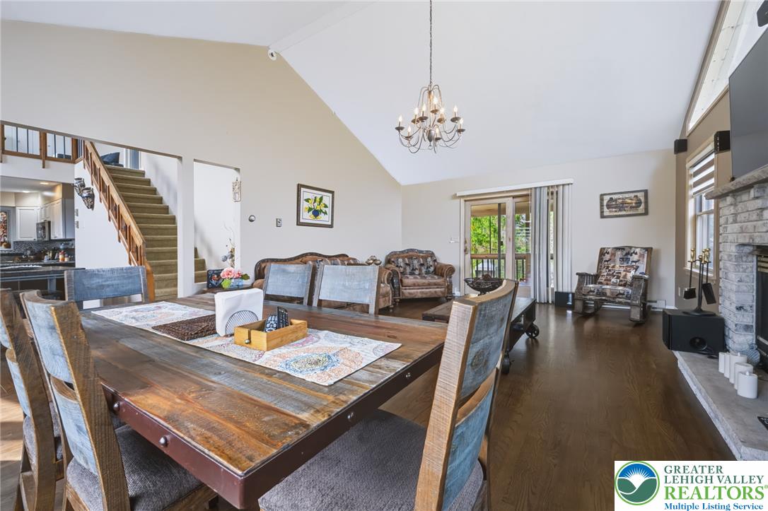 1605 Ridgeview