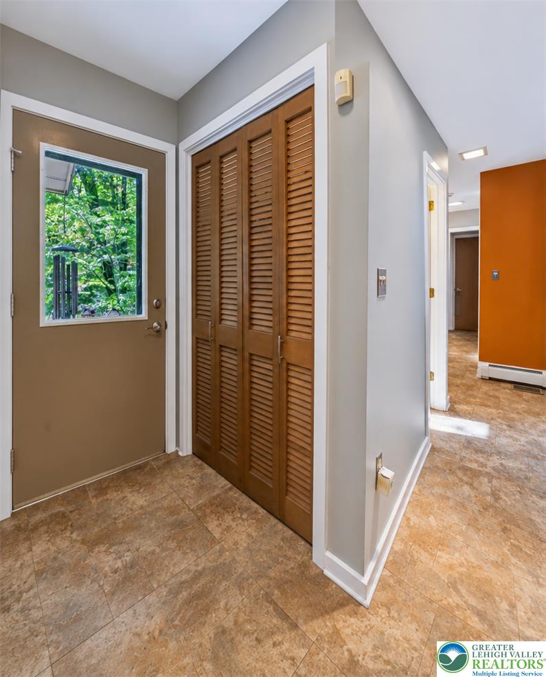 141 Roosevelt Road