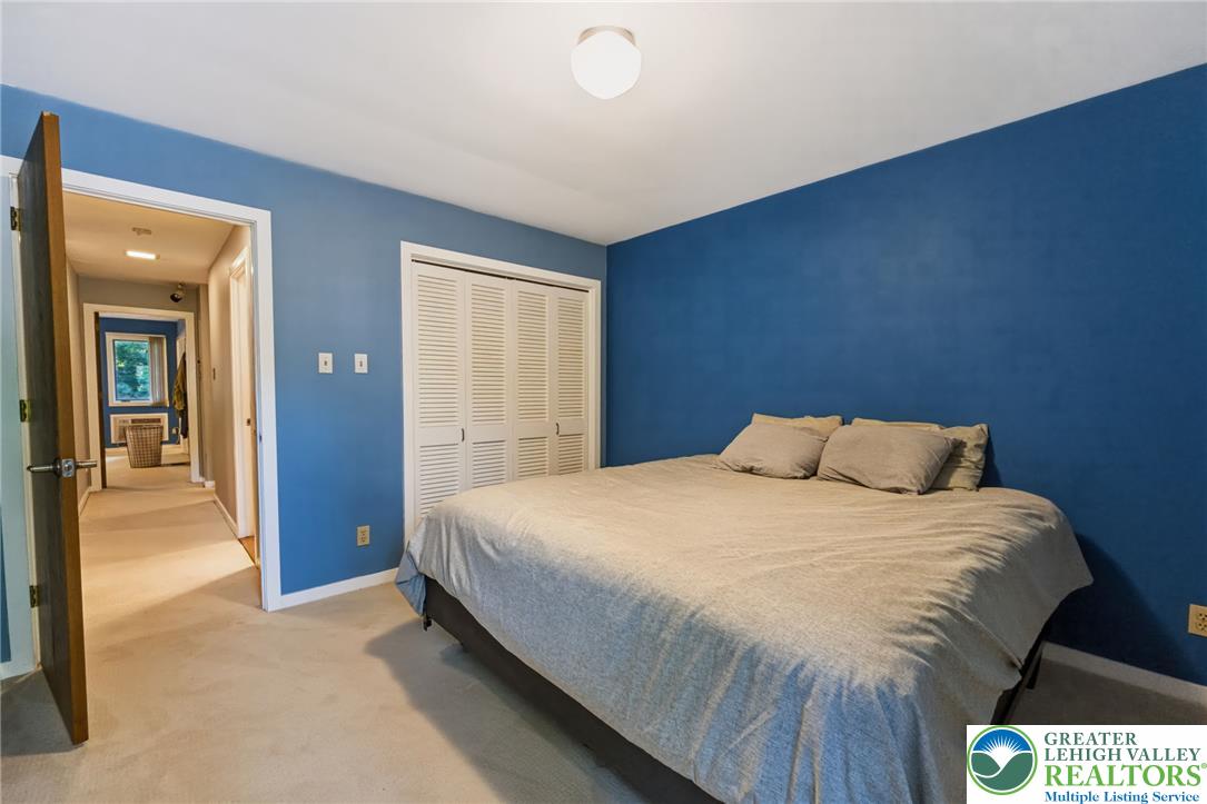 141 Roosevelt Road