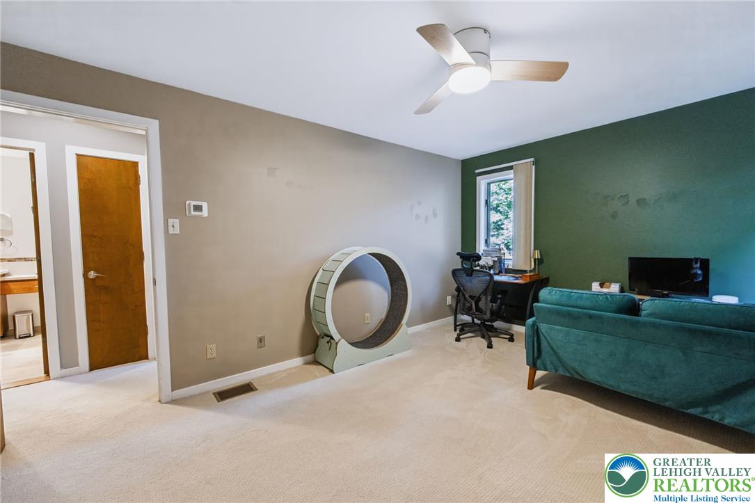 141 Roosevelt Road