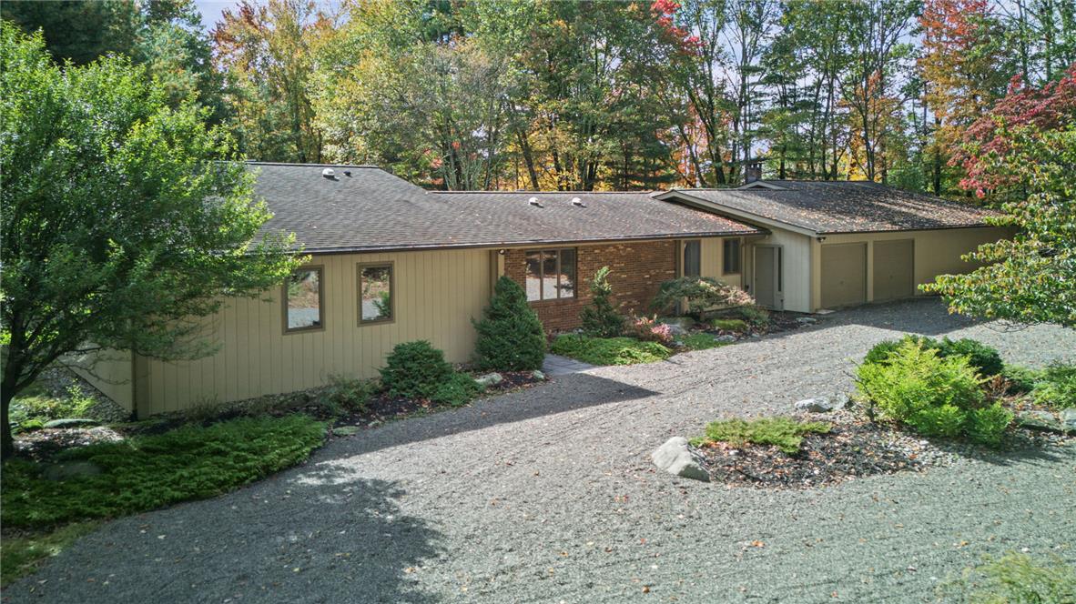 141 Roosevelt Road