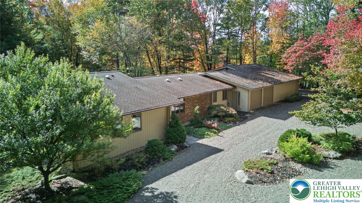 141 Roosevelt Road