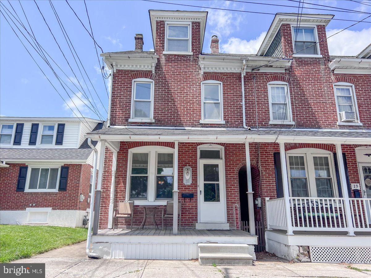 31 S MADISON STREET