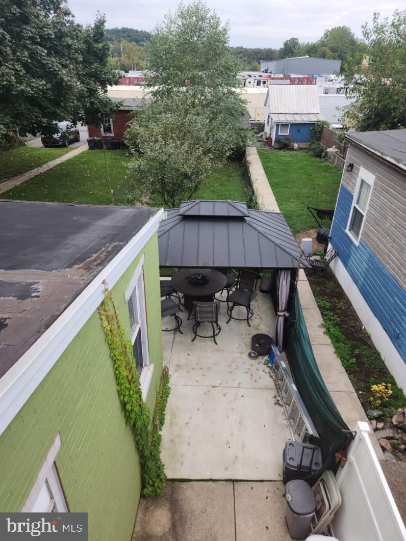220 S 3RD STREET