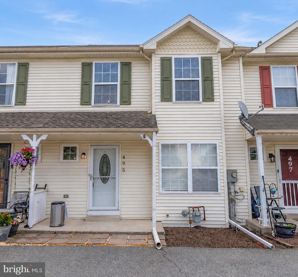 495 HOCH ROAD