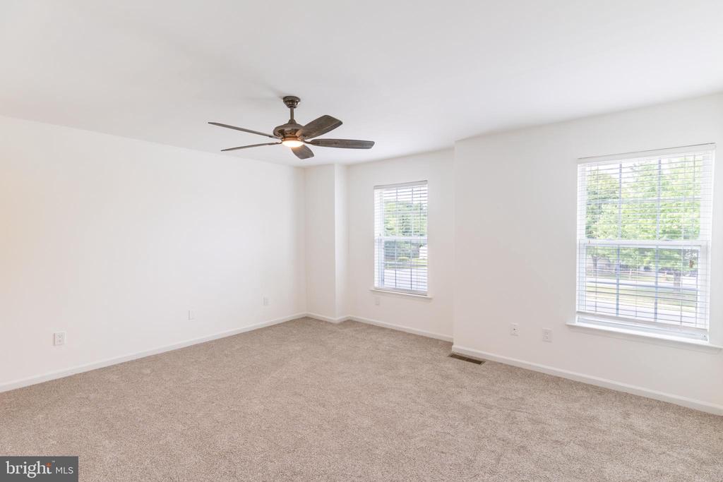 495 HOCH ROAD