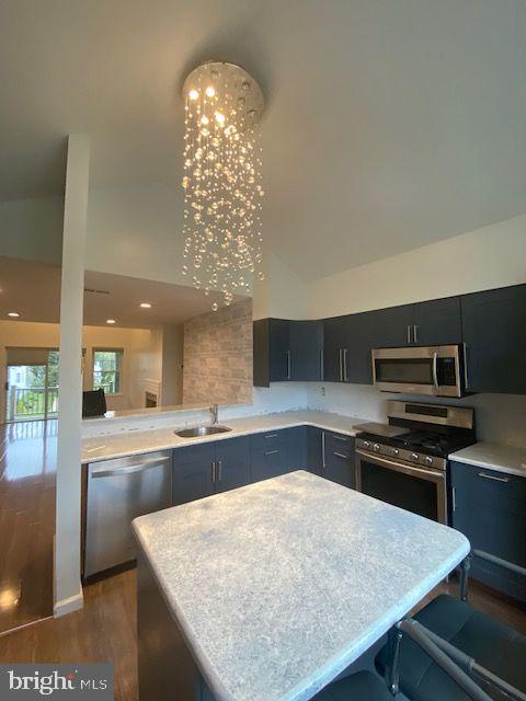 385 INDEPENDENCE DRIVE