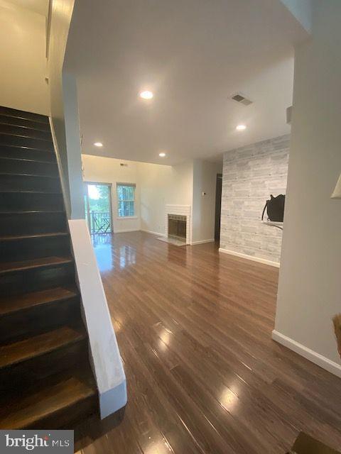 385 INDEPENDENCE DRIVE