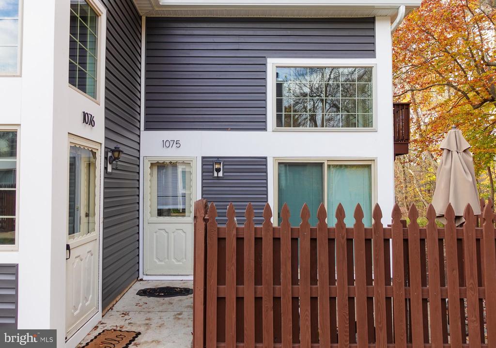 1075 PATRICK PLACE