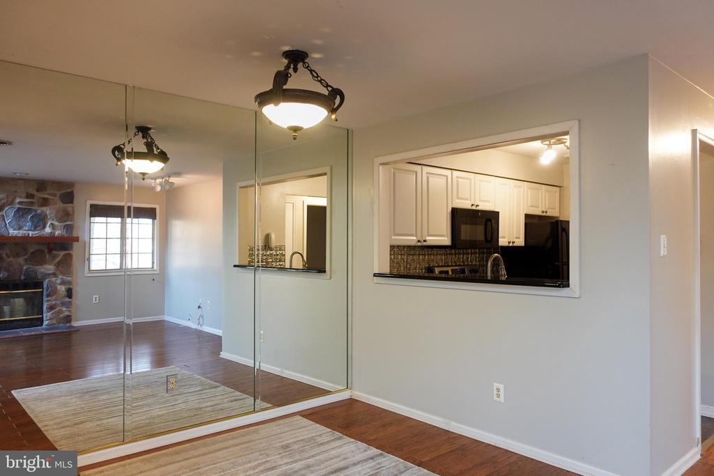 1075 PATRICK PLACE