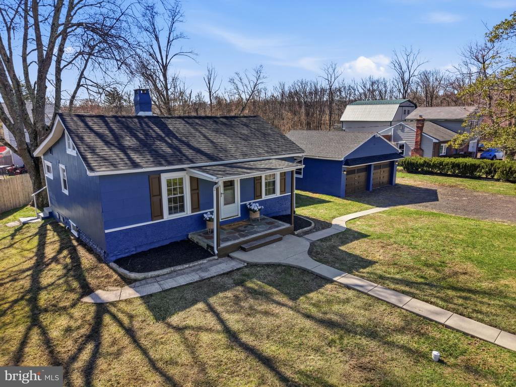 292 WALTER ROAD