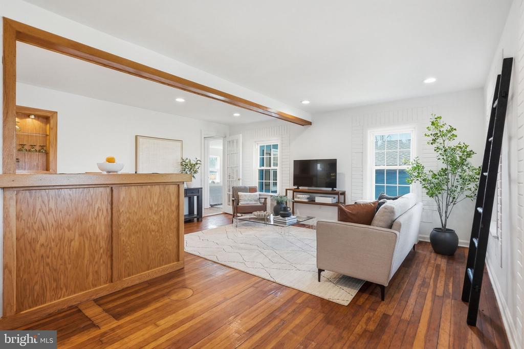 292 WALTER ROAD