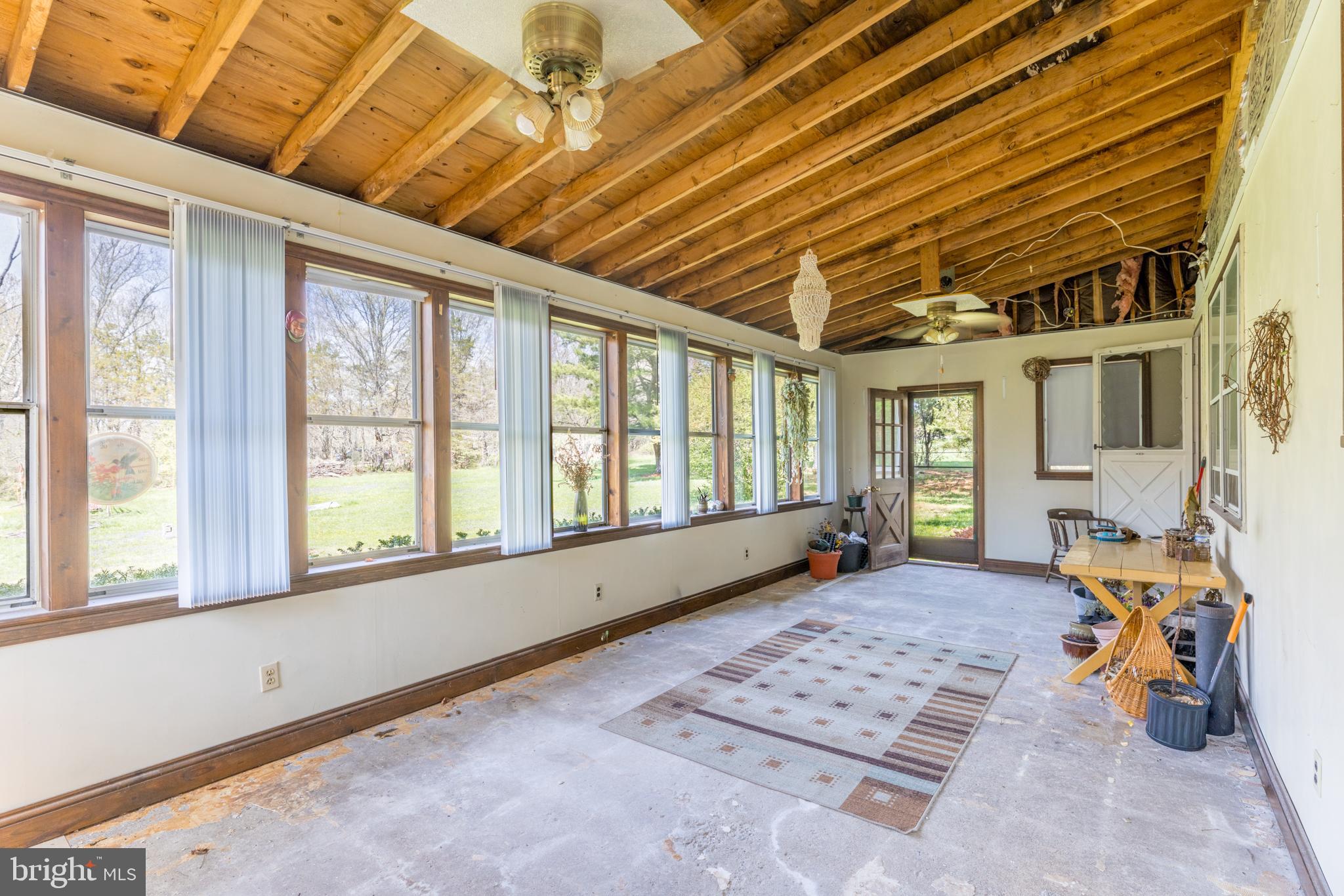 255 PARK DRIVE W