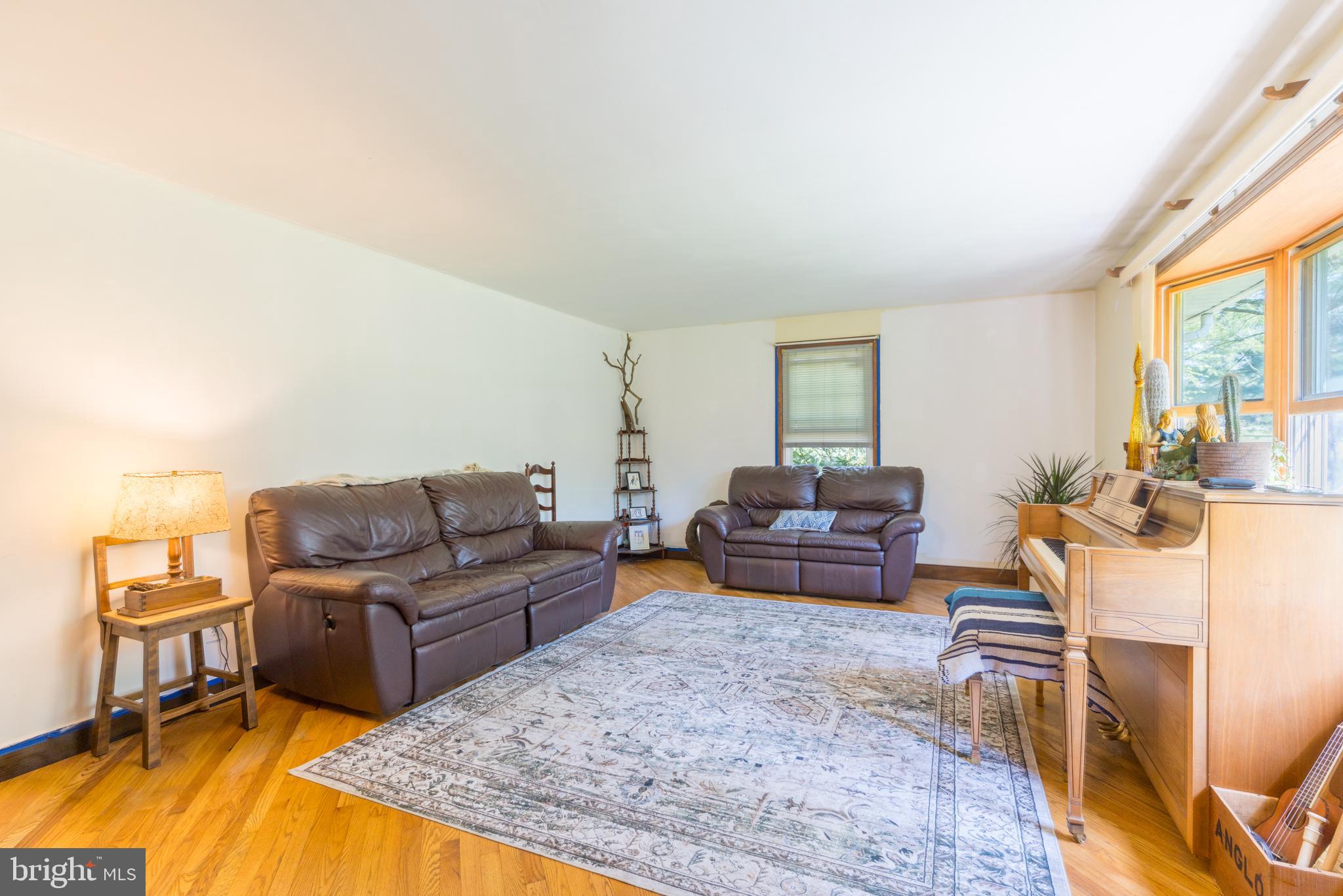 255 PARK DRIVE W