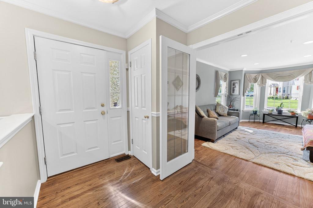 106 JULIAN DRIVE E