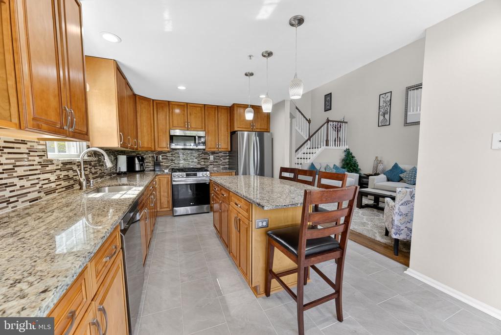 106 JULIAN DRIVE E