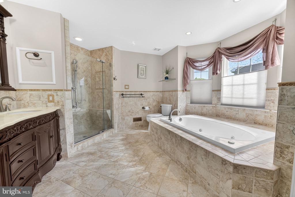 106 JULIAN DRIVE E