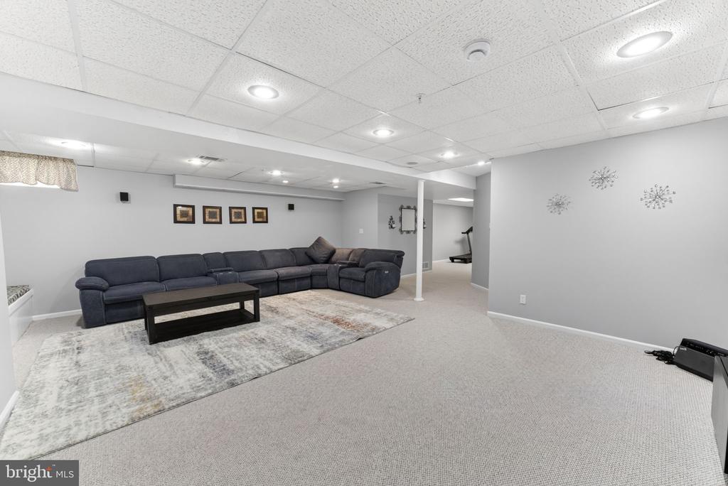 106 JULIAN DRIVE E