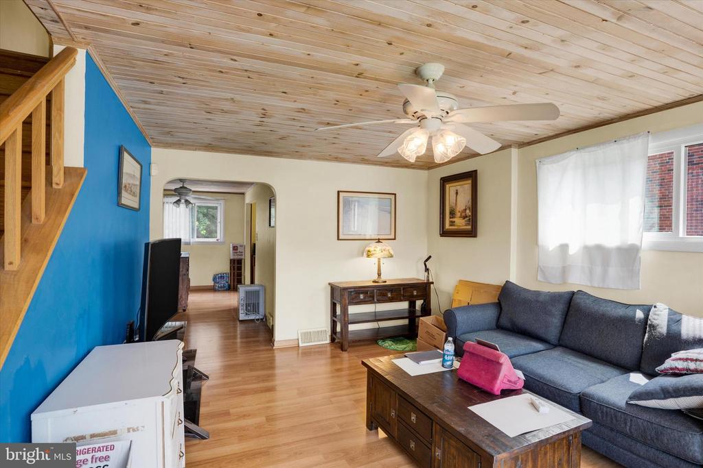 1130 TAYLOR DRIVE