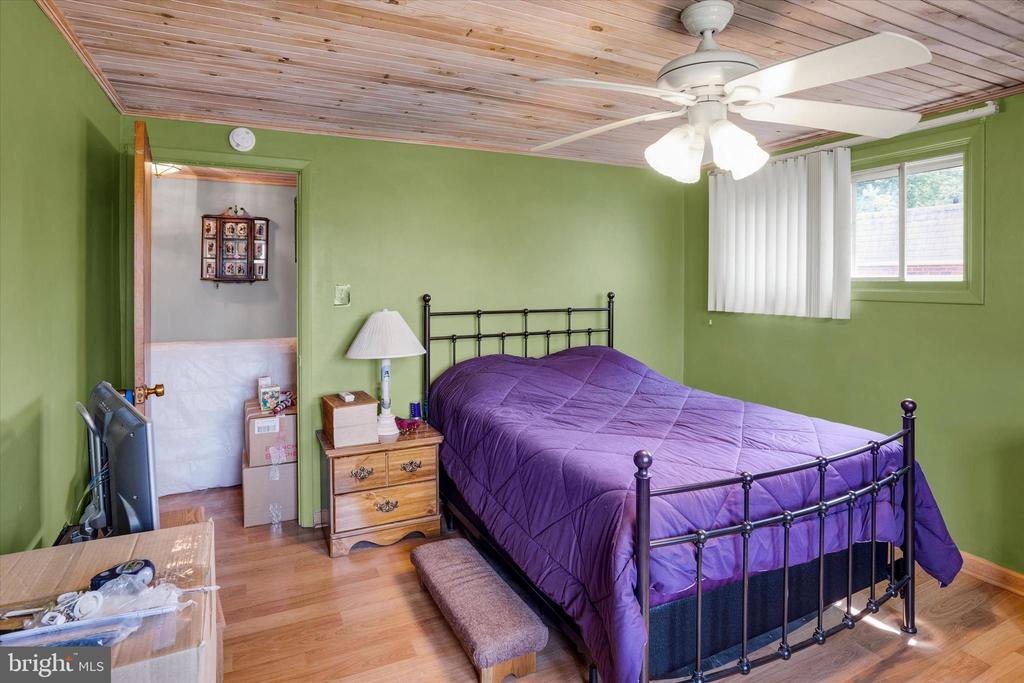 1130 TAYLOR DRIVE