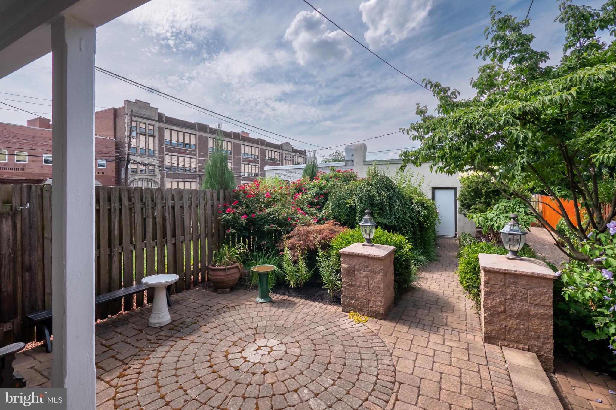 813 W TURNER STREET