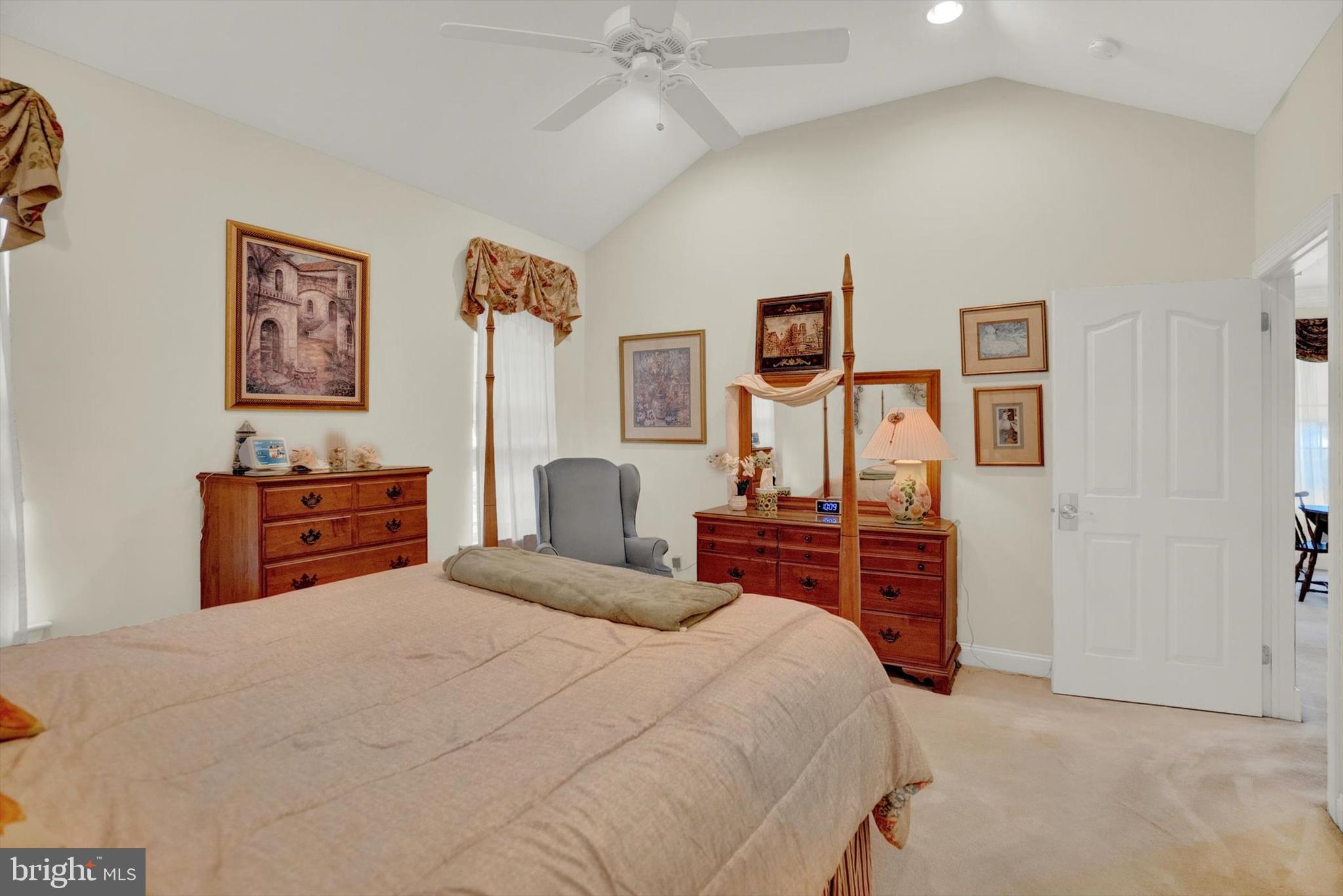 106 NEWBURY WAY