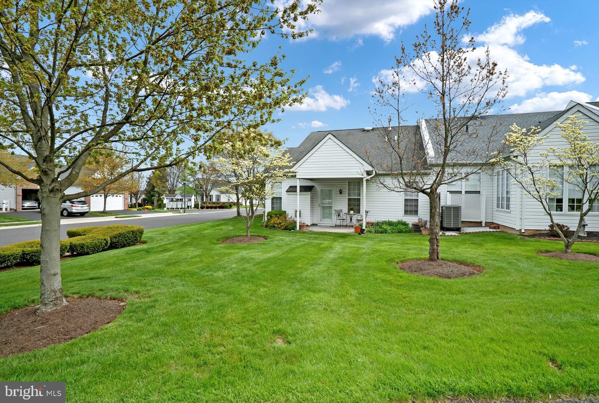 106 NEWBURY WAY