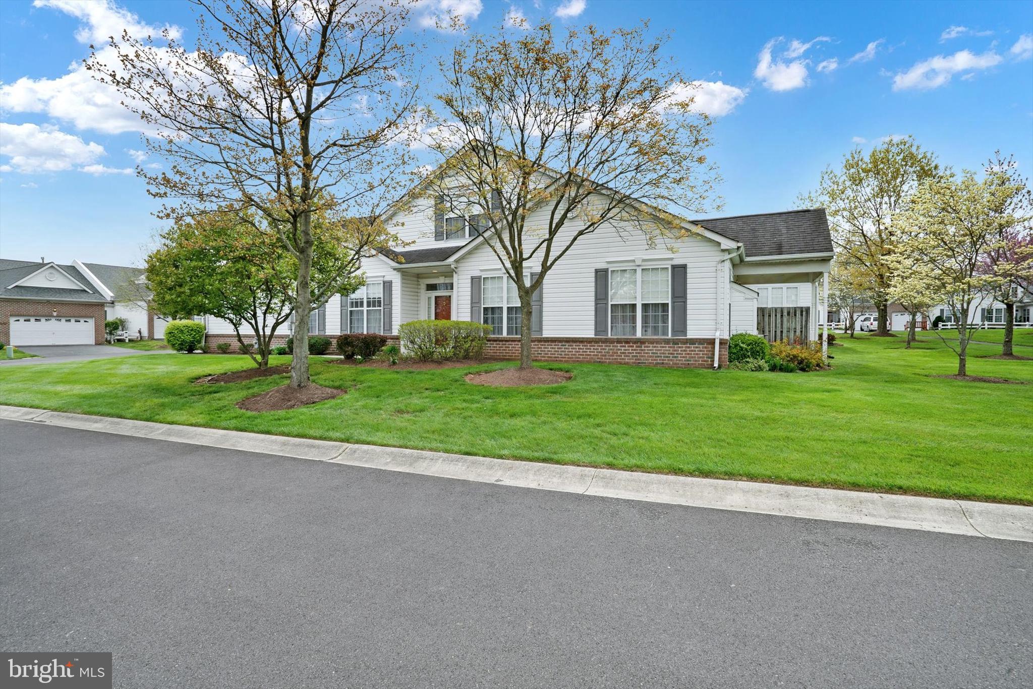 106 NEWBURY WAY