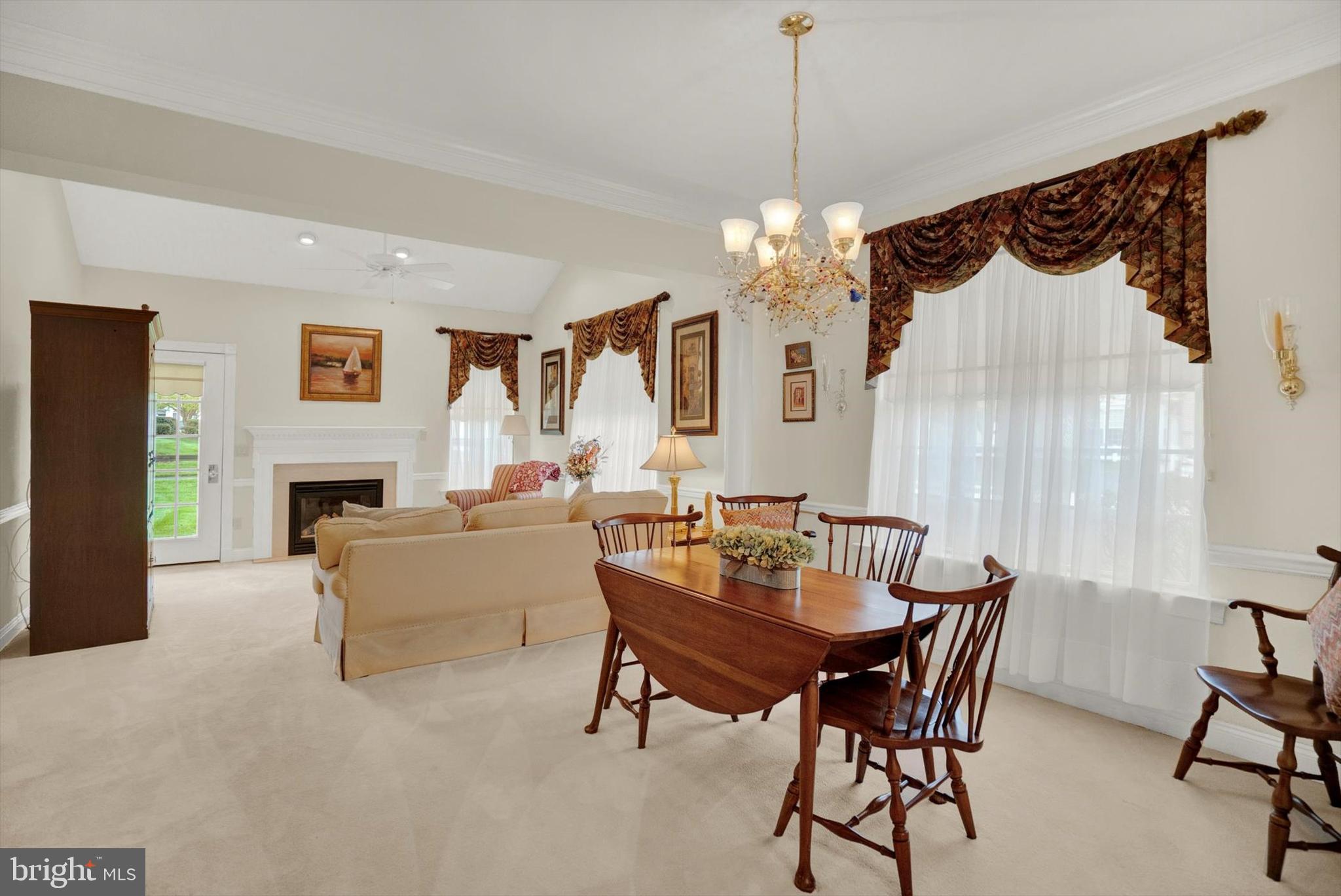 106 NEWBURY WAY