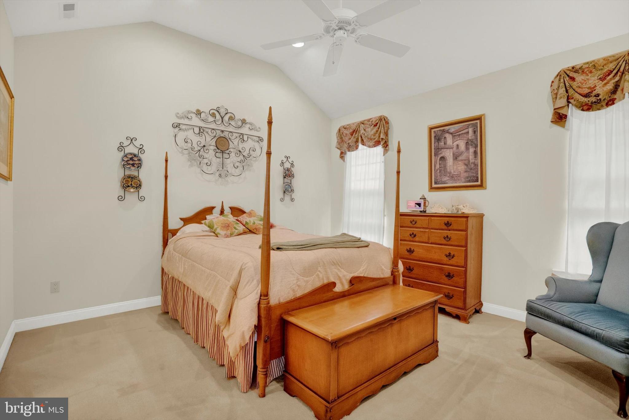 106 NEWBURY WAY