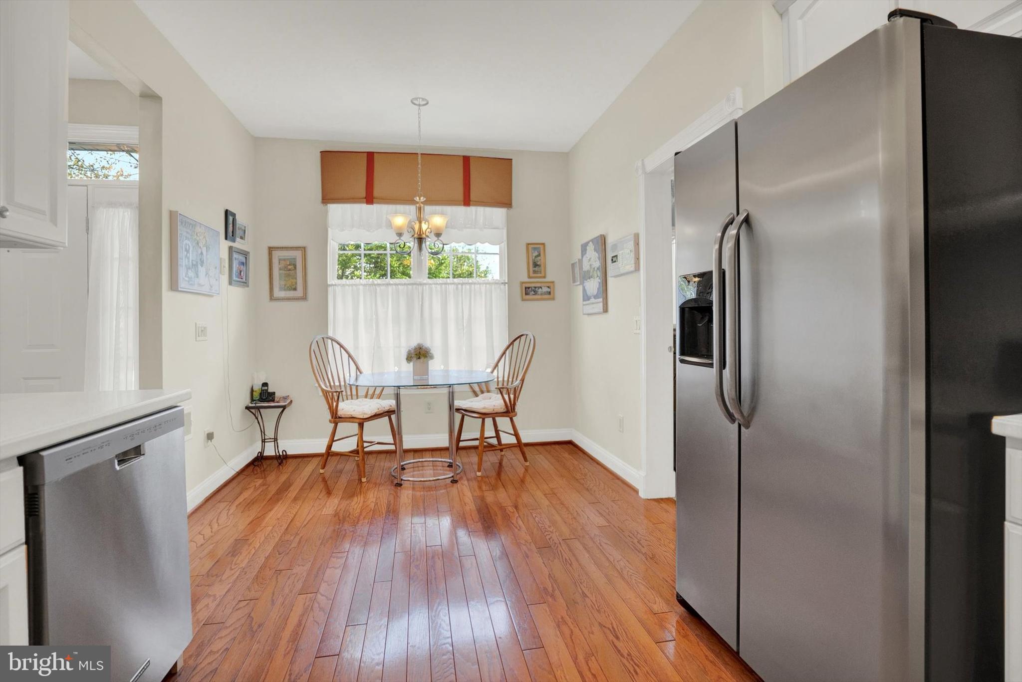 106 NEWBURY WAY