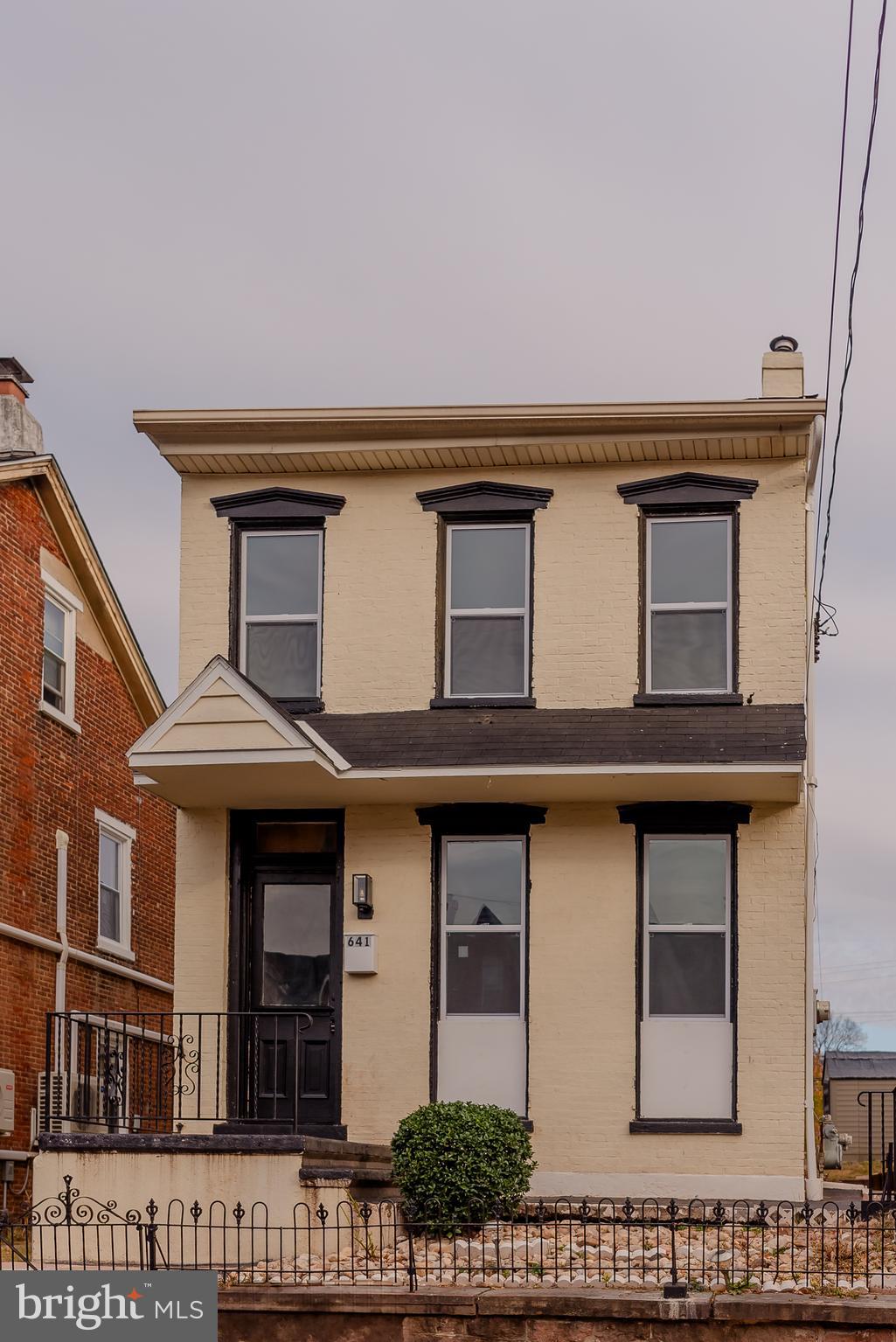 641 WALNUT STREET
