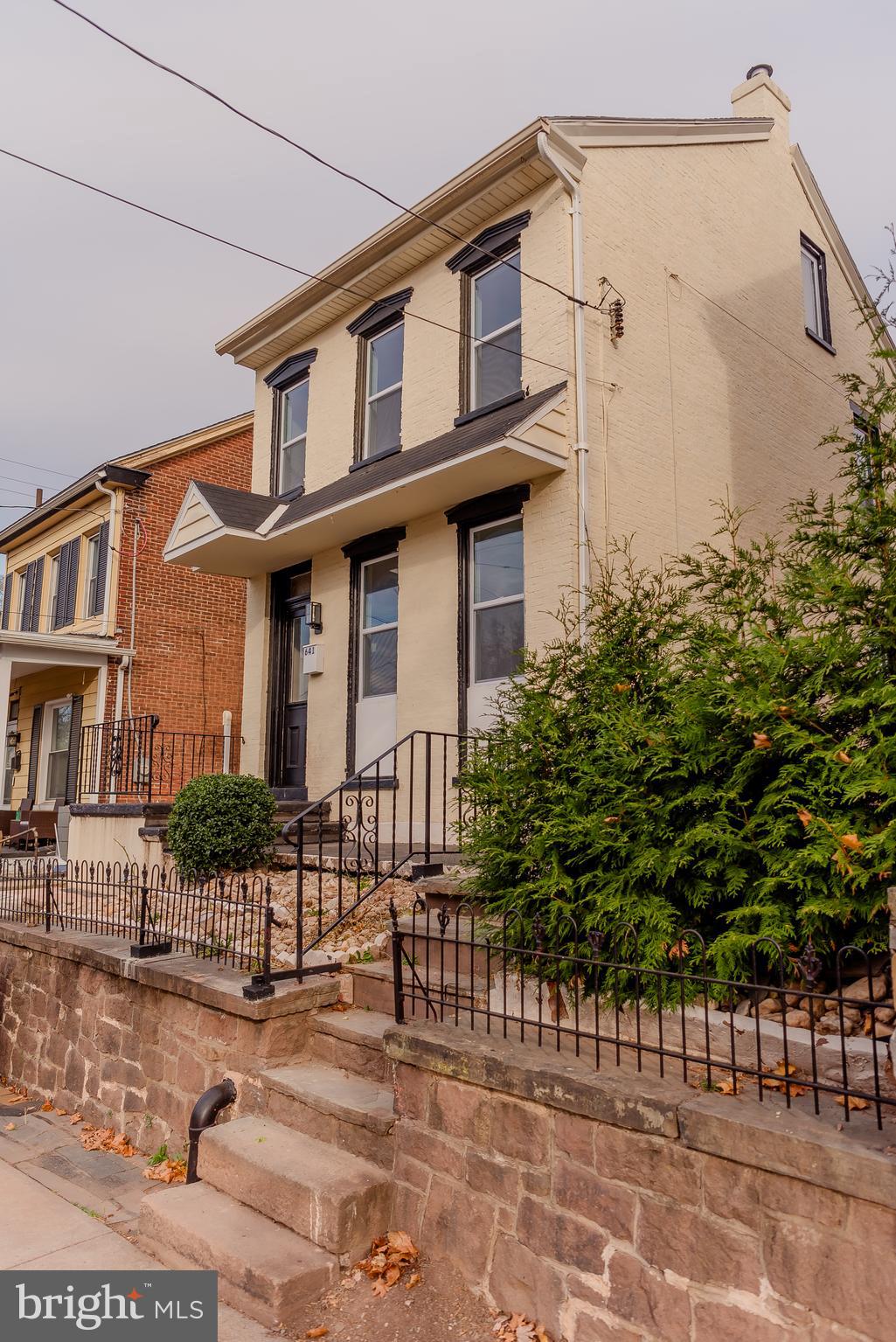 641 WALNUT STREET