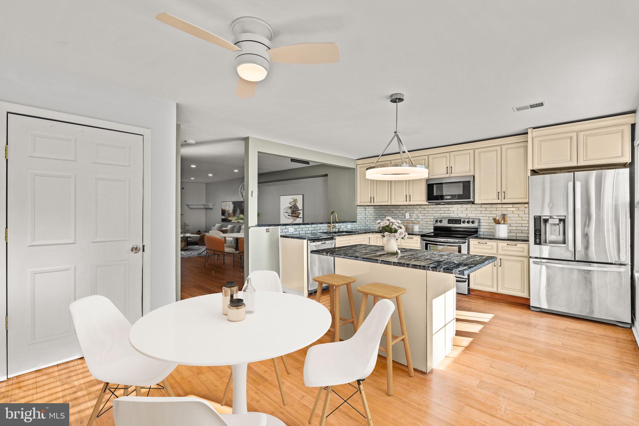 125 REGAL COURT
