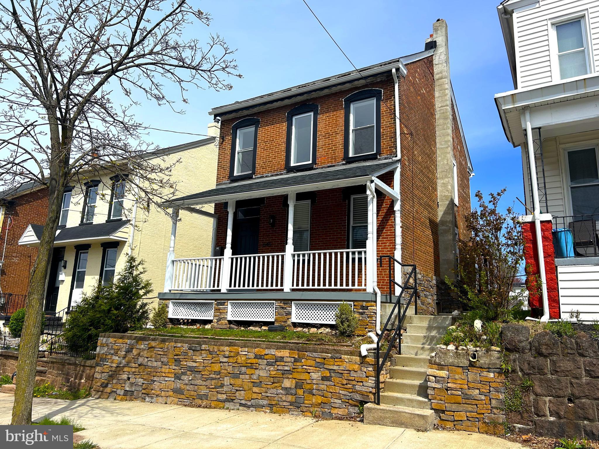 645 WALNUT STREET