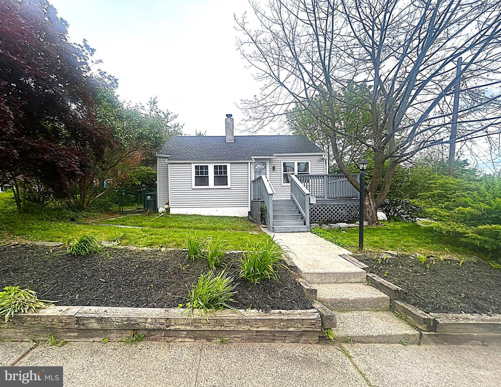 219 MASTER STREET