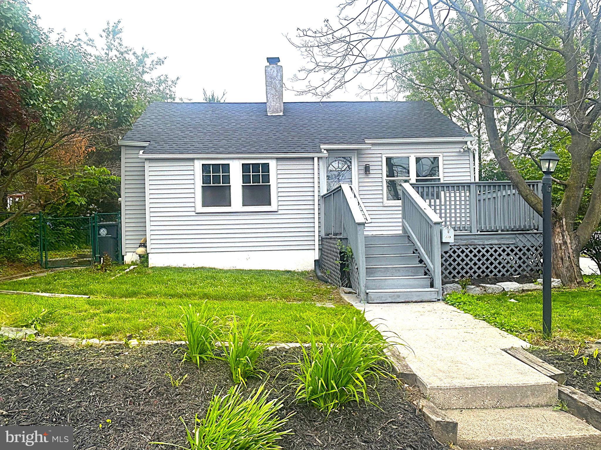 219 MASTER STREET