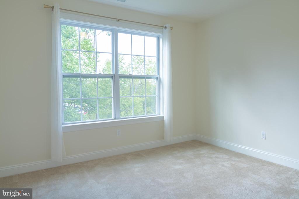 1622 SAMANTHA COURT
