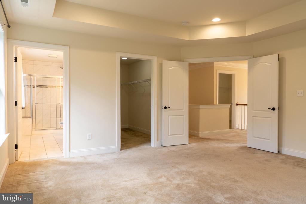 1622 SAMANTHA COURT