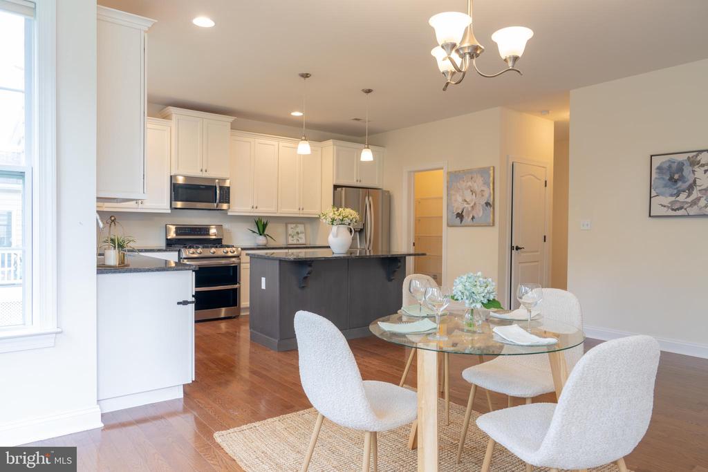 1622 SAMANTHA COURT