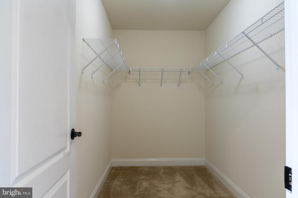 1622 SAMANTHA COURT