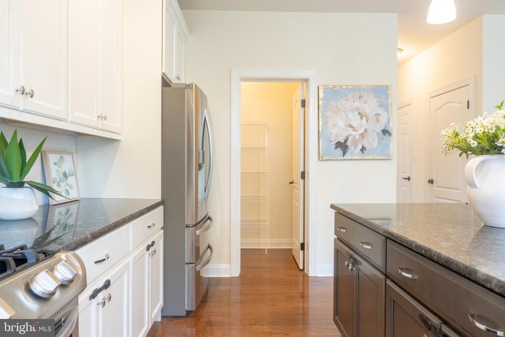 1622 SAMANTHA COURT