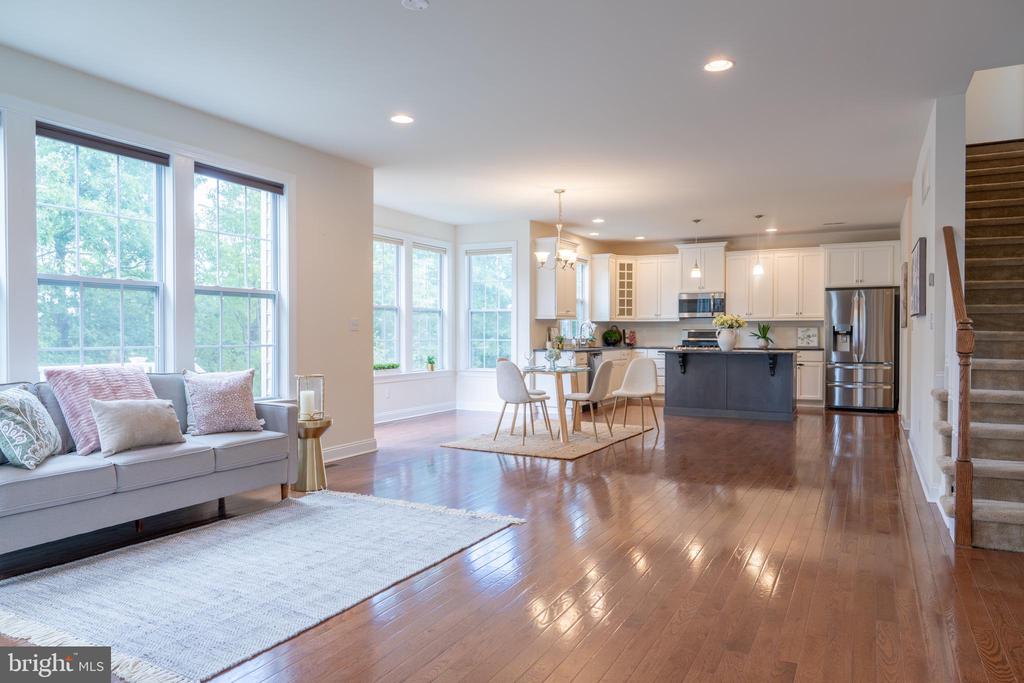1622 SAMANTHA COURT