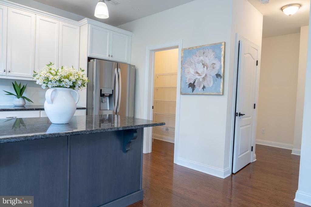 1622 SAMANTHA COURT